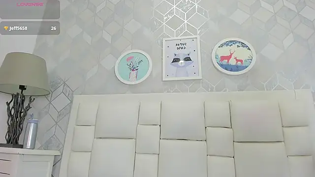 naia cox online show from 04-03-26, 03:59