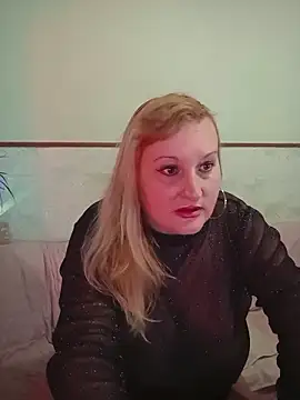 XHelenaX90 online show from 02-26-26, 07:13