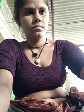 Hot-ilaiy online show from 10-25-25, 07:49