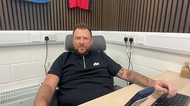 bilf1978 online show from 02-25-26, 07:40