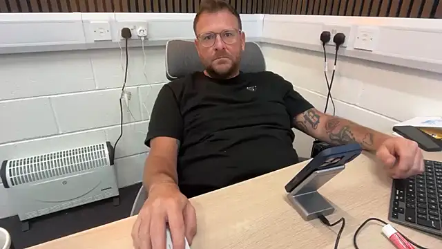 bilf1978 online show from 04-15-26, 08:54