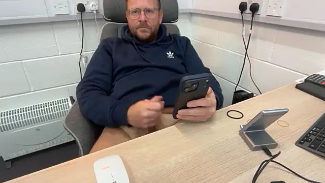 bilf1978 online show from 04-22-26, 08:06