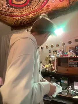 Snapshot of XanderOzzz chatting on 11-05-25, 06:57 XanderOzzz online show from 11-05-25, 06:57