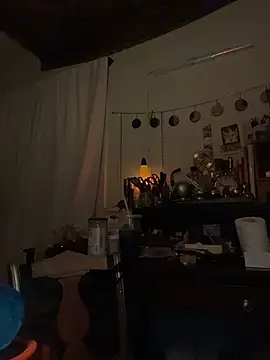 Snapshot of XanderOzzz chatting on 11-20-25, 09:42 XanderOzzz online show from 11-20-25, 09:42