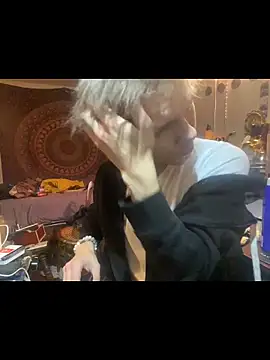 Snapshot of XanderOzzz chatting on 11-24-25, 02:11 XanderOzzz online show from 11-24-25, 02:11