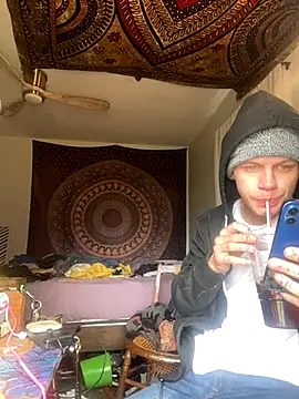 Snapshot of XanderOzzz chatting on 11-24-25, 05:56 XanderOzzz online show from 11-24-25, 05:56