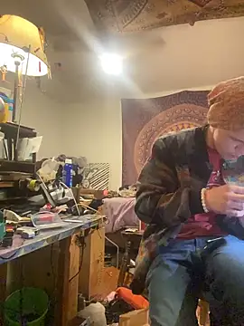 Snapshot of XanderOzzz chatting on 11-26-25, 12:00 XanderOzzz online show from 11-26-25, 12:00