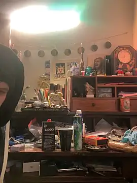 Snapshot of XanderOzzz chatting on 12-02-25, 08:30 XanderOzzz online show from 12-02-25, 08:30