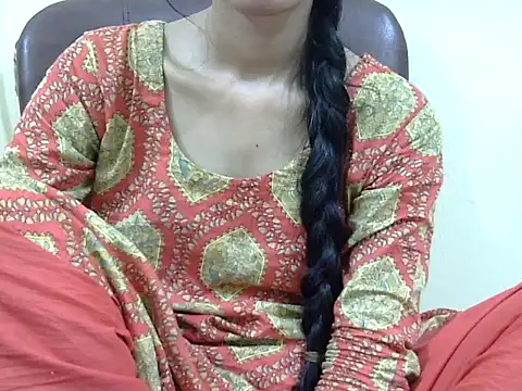 smallcuute online show from 11-05-25, 09:48