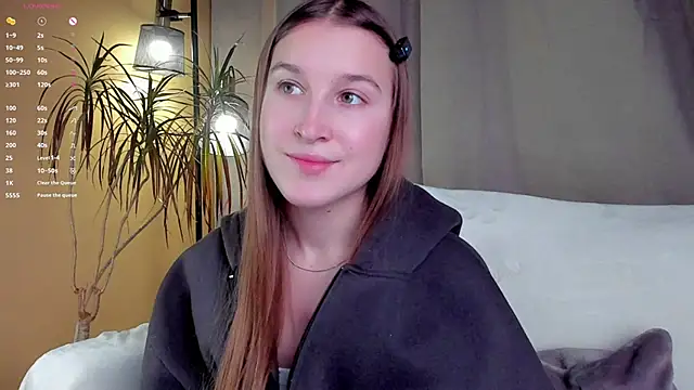 Snapshot of NanaMertins chatting on 11-22-25, 01:04 NanaMertins online show from 11-22-25, 01:04