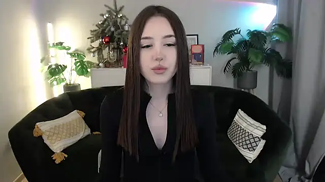 BlackEyesGirl online show from 01-13-26, 06:40