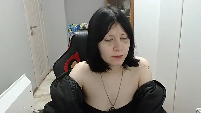 TinaQuiin online show from 12-03-25, 08:56