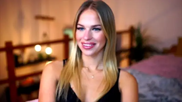 Emilyvanroessel online show from 11-23-25, 11:32