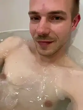 Skinny0150 online show from 11-21-25, 09:24