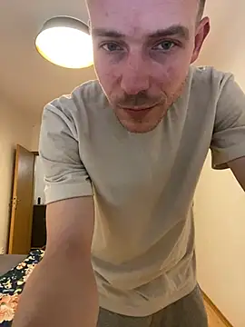 Skinny0150 online show from 03-31-26, 03:56