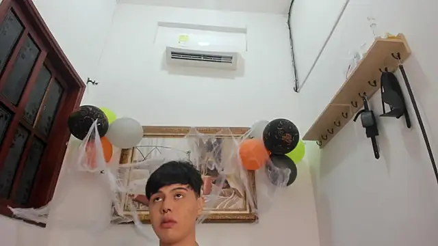 Felipe Cold online show from 10-31-25, 01:50