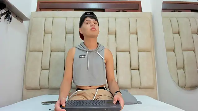 Felipe Cold online show from 01-18-26, 02:37