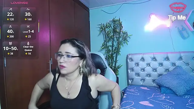 noelia milf19 online show from 06-11-26, 01:05