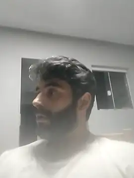 Snapshot of rafaelstorm90 chatting on 09-17-25, 08:38 rafaelstorm90 online show from 09-17-25, 08:38