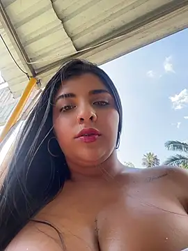 Snapshot of Isaa-Sweet chatting on 05-09-26, 07:52 Isaa-Sweet online show from 05-09-26, 07:52