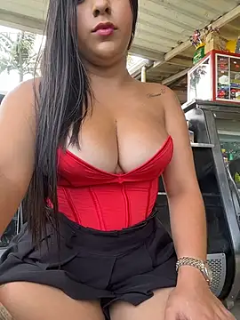 Snapshot of Isaa-Sweet chatting on 05-10-26, 03:06 Isaa-Sweet online show from 05-10-26, 03:06