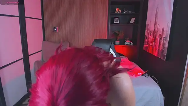 ThaliaBrooks  online show from 12-15-25, 04:39