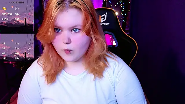 fillisfox  online show from 05-26-26, 03:30