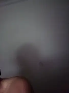 Snapshot of Kriffert chatting on 11-10-25, 04:22 Kriffert online show from 11-10-25, 04:22