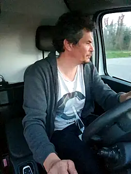 twitshe online show from 02-24-26, 05:33