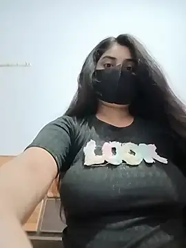 Hot-Soniya733 online show from 06-14-26, 08:44