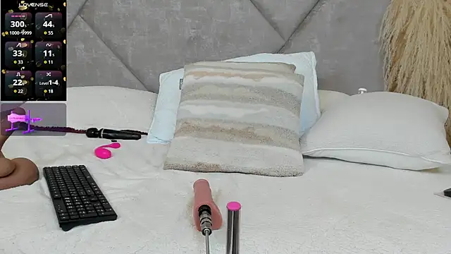 Mommy Naughty online show from 03-26-26, 11:32