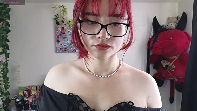 Snapshot of MiaVelvetDoll chatting on 07-23-26, 02:15 MiaVelvetDoll online show from 07-23-26, 02:15