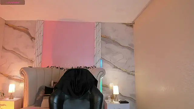 EmmaStonns online show from 04-22-26, 01:12