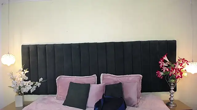 jhos padill online show from 10-21-25, 01:23