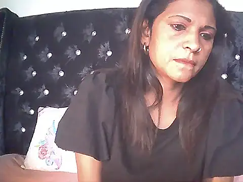 indianlusyy online show from 10-16-25, 06:58
