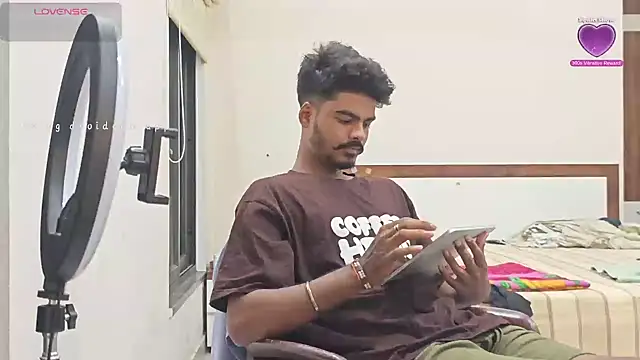 Snapshot of mrbuddy85 chatting on 09-20-25, 03:46 mrbuddy85 online show from 09-20-25, 03:46