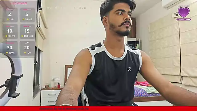 Snapshot of mrbuddy85 chatting on 11-07-25, 07:36 mrbuddy85 online show from 11-07-25, 07:36