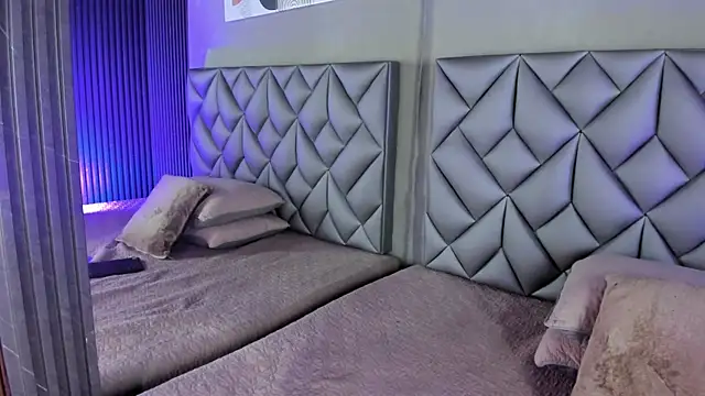 Snapshot of Kitty_Dollyy chatting on 11-21-25, 08:51 Kitty Dollyy online show from 11-21-25, 08:51