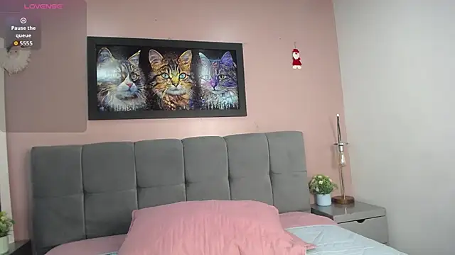 tiiny emilly online show from 12-05-25, 08:49