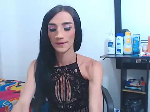 Snapshot of natashat_lorent chatting on 11-16-25, 02:33 natashat lorent online show from 11-16-25, 02:33