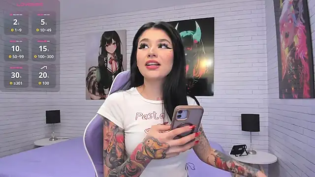 BellaClarck online show from 09-16-25, 03:29