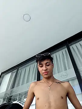 AmadeoDesanti online show from 10-18-25, 05:25