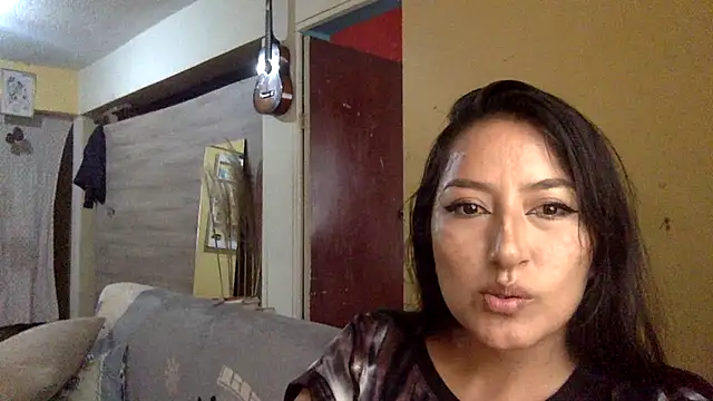 Snapshot of AlbyberCH chatting on 02-06-26, 08:34 AlbyberCH online show from 02-06-26, 08:34