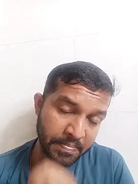 Snapshot of VJ17 chatting on 05-10-26, 09:47 VJ17 online show from 05-10-26, 09:47