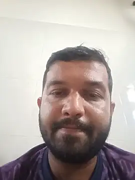 Snapshot of VJ17 chatting on 05-17-26, 11:06 VJ17 online show from 05-17-26, 11:06