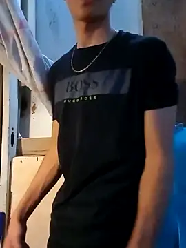 Snapshot of LUISSLEONN0958 chatting on 09-30-25, 08:25 LUISSLEONN0958 online show from 09-30-25, 08:25