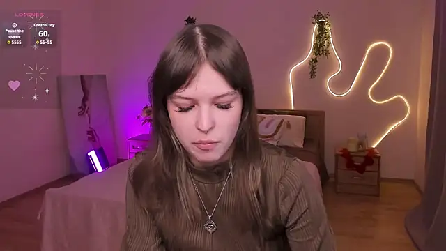 Lisa Blossom online show from 04-23-26, 06:03