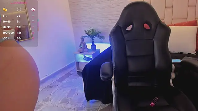 Mollycb online show from 09-29-25, 04:06