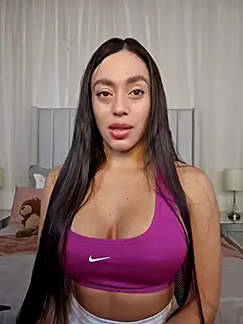 Snapshot of AriadnaTaylor chatting on 11-06-25, 05:14 AriadnaTaylor online show from 11-06-25, 05:14