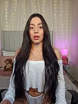 Snapshot of AriadnaTaylor chatting on 12-05-25, 12:47 AriadnaTaylor online show from 12-05-25, 12:47